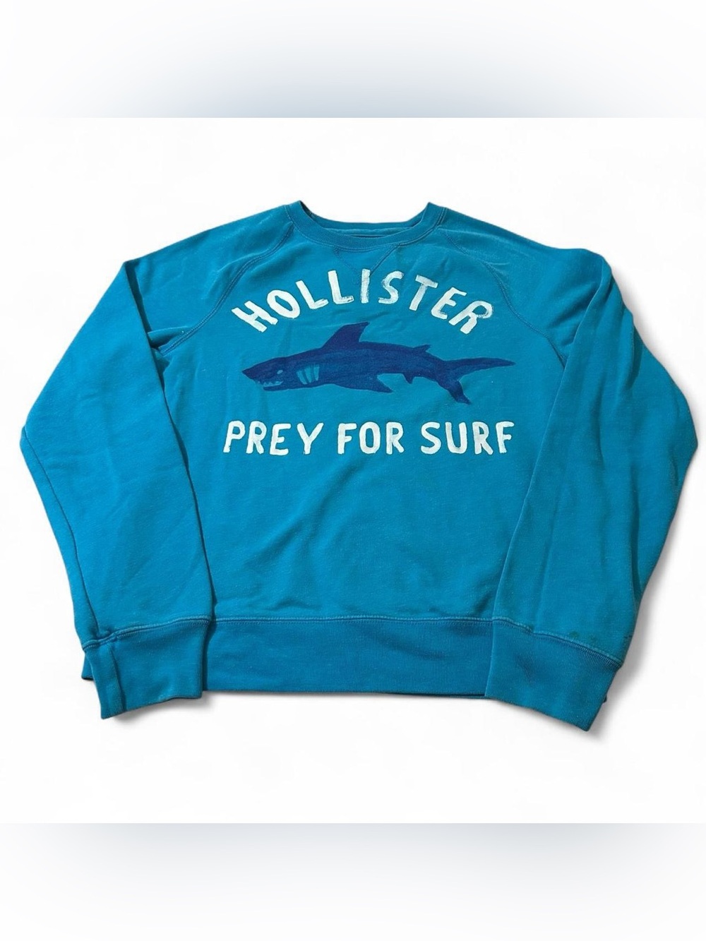 Vintage Y2K Women’s Hollister Prey For Surf Shark Sweatshirt Size Medium